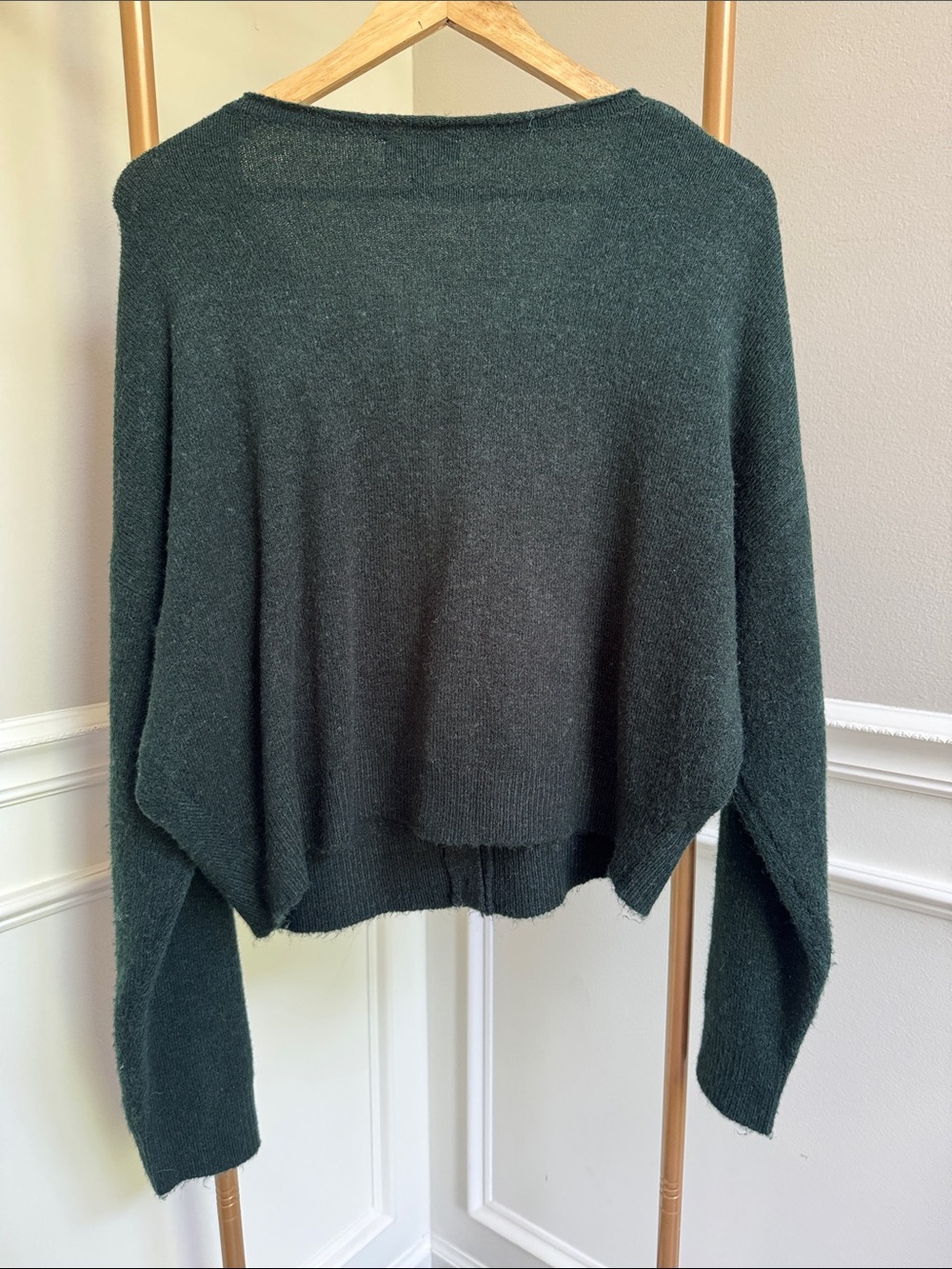 Evereve Jessie Button-Front Cardigan in Evergreen - Picture 5 of 5